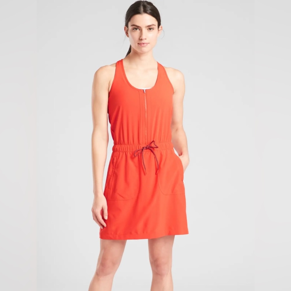 Athleta -Women’s  Expedition Travel Casual Dress with built in shorts/ Size 6